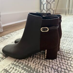 New women’s Jones New York boots, size 9.5, never worn